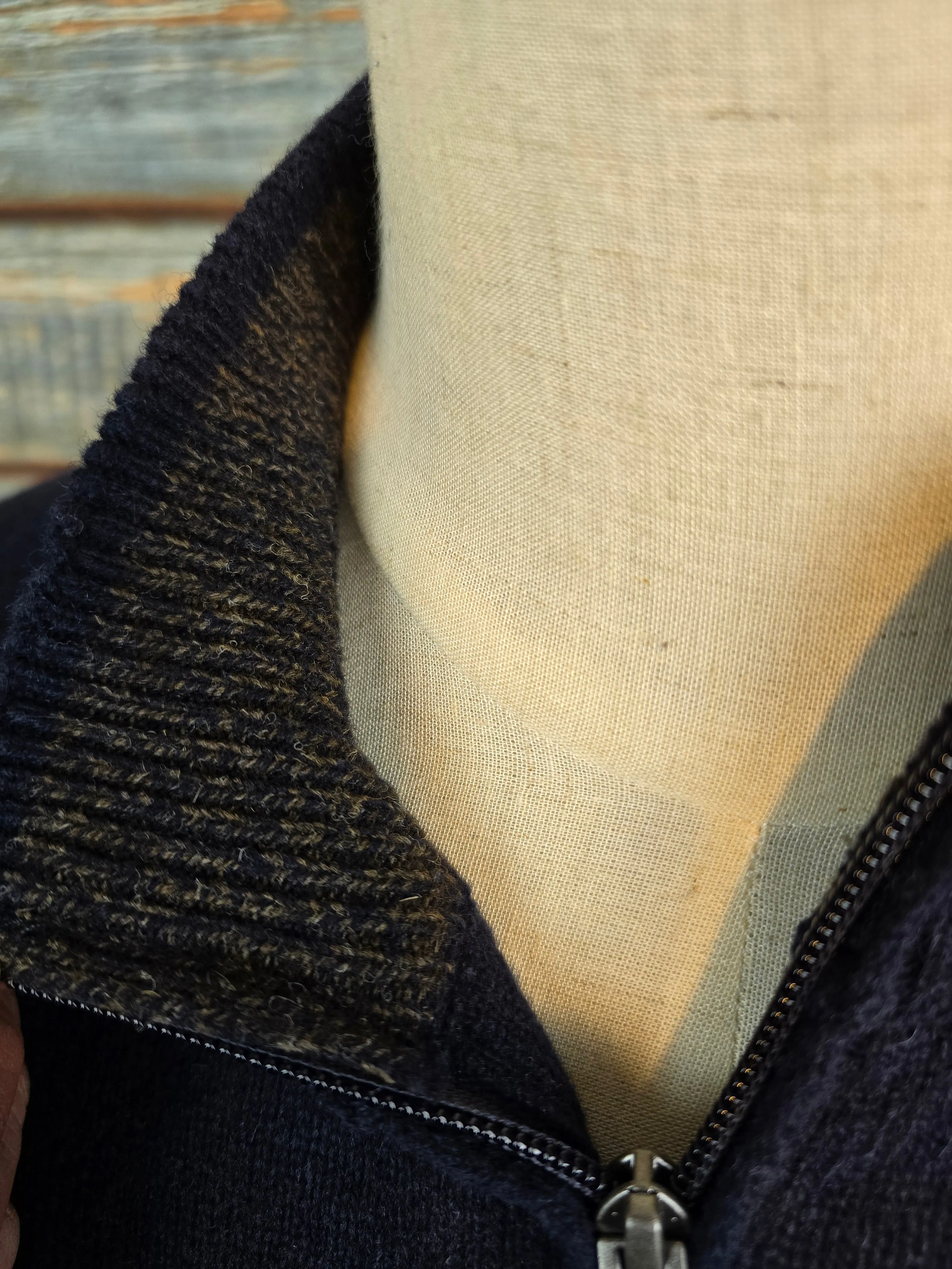 MONTECHIARO 1/4 Zip Lambswool Jumpers